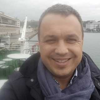 Volodymyr Yarmola photo