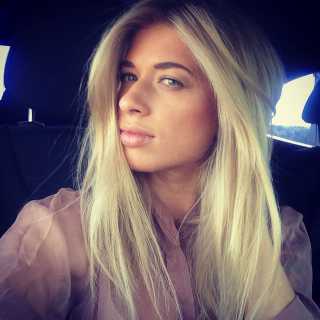 Юлия Шутка photo