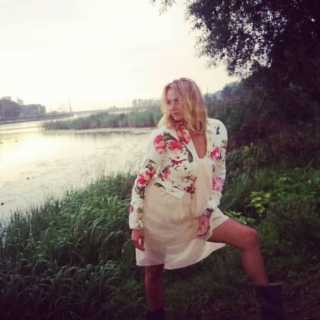 Natallia Kalinina photo