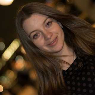 JulieSemeniuk avatar