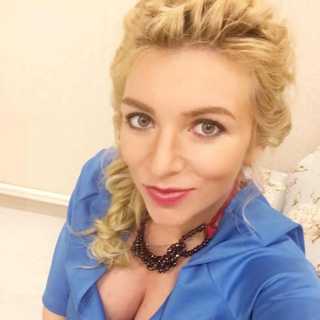 Maya KN photo