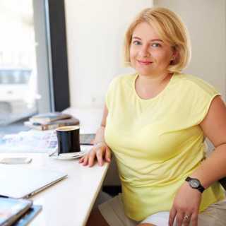 Adriana Pavlysh photo