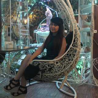 Iriska Kolonifa photo