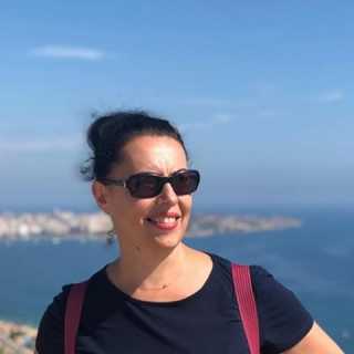 Cristina Manole photo