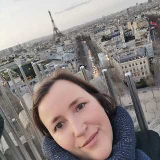 Estelle Poupou photo