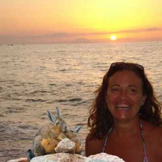 Adriana De-Maio photo