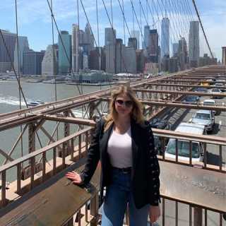 Chlo de-Lattre photo