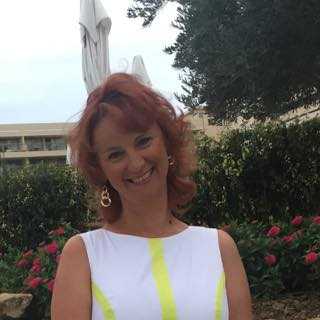 Luminita-Carmencela Chira photo