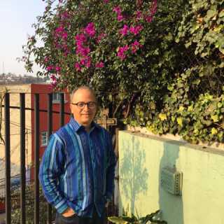 Jos Uribe-Gaudry photo