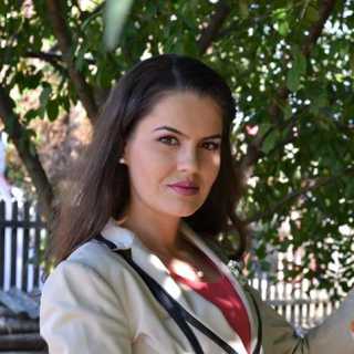 Alexandra Muat photo