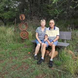 Gerard-En-Elzabeth Swart photo
