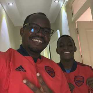 Gladson Kuyeri photo