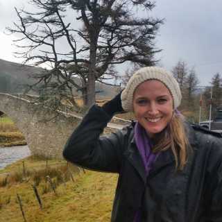 Louise Carroll photo