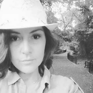 Alba Bencivenga photo