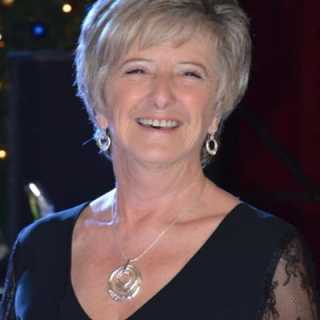 Linda Debois photo