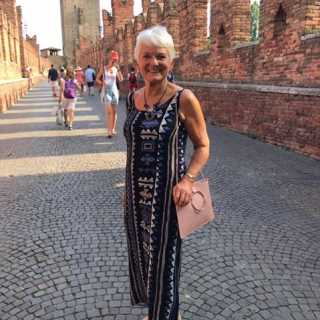 Jill Grosvenor photo