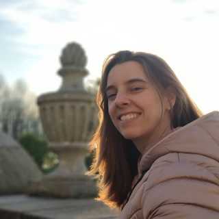 Angela Carvalho photo