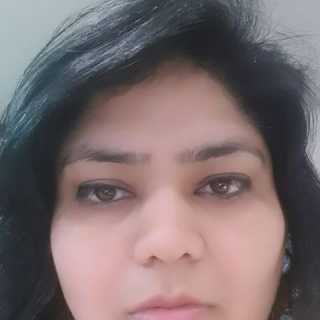 Kirti Chopra photo