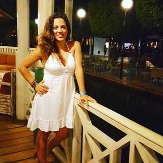 Carla Toledo-Becerra photo