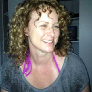 Clare Arundale photo