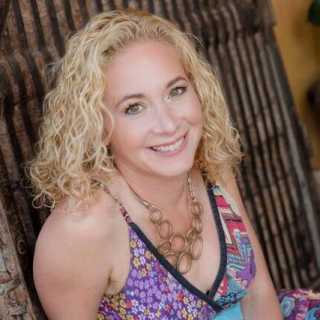 Tracy Newstadt photo