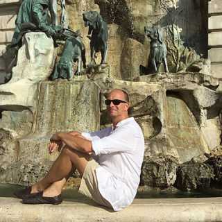 John Bacarinos photo