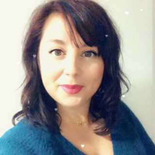 Emilie de-Moya photo