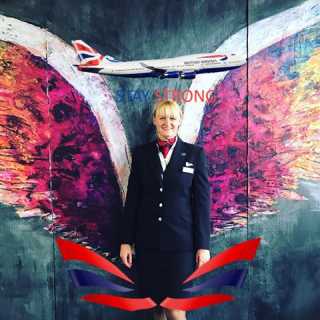 Sarah McArthur photo